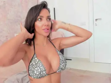 Bongacams Live Sex Cam of Erikabeee1