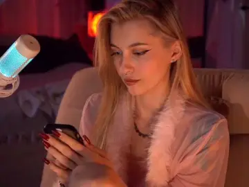 Bongacams Live Porn of HoneyCherry