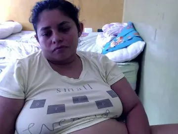 Bongacams Nude Webcam of mia-naughty