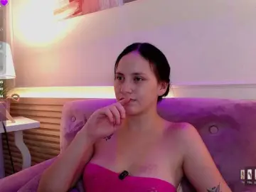 Bongacams Free Live Porn of SoffieGaging