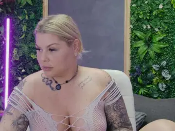 Bongacams Free Porn Cam of AlissaVox