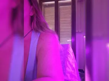 Bongacams Nude Webcam of JennaDeluxe
