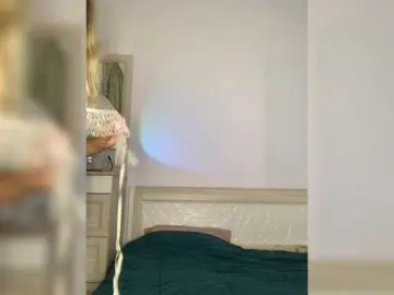 Bongacams Sex Cam of Sophialanguage