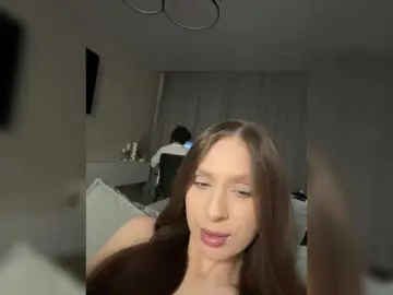 Bongacams Watch Live Sex Cams of PARTYNEXTNEXT