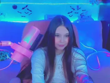 Bongacams Live Sex Cam of LittleKitsune
