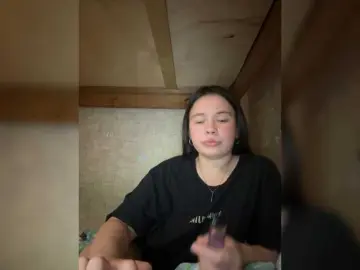 Bongacams Live Porn of RiaLowelyt