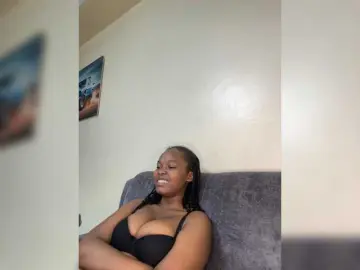 Bongacams Sex Chat of Curvy-maxy9