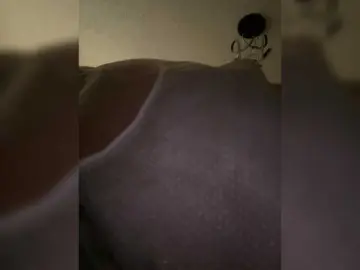 Bongacams Private Sex Chat of Curvy-maxy9