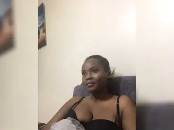 Bongacams Live Sex Cam of Curvy-maxy9
