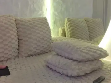 Bongacams Live Sex Cam of Moniqque