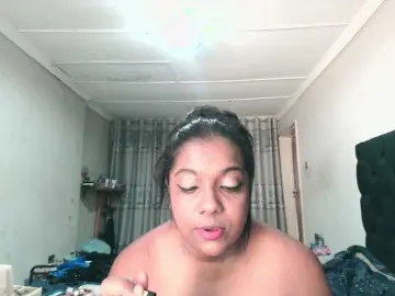 Bongacams Sex Cam of Indianmayaxoxo