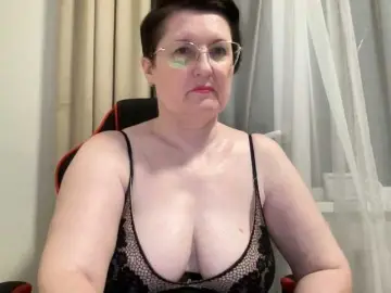 Bongacams Nude Webcam of HotMilfPussy