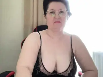 Bongacams Free Live Porn of HotMilfPussy