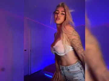 Bongacams Nude Webcam of -AmazingBlonde-