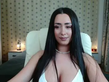 Bongacams Watch Live Sex Cams of Leslie-Secret