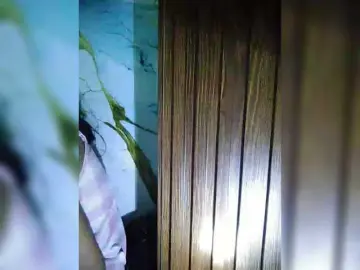 Bongacams Sex Chat of XXhornywetprincess99XX