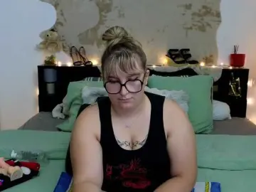 Bongacams Free Porn Cam of ElvinnaLaFrancaise