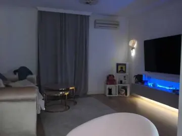Bongacams Watch Live Sex Cams of Foxe-Sailey