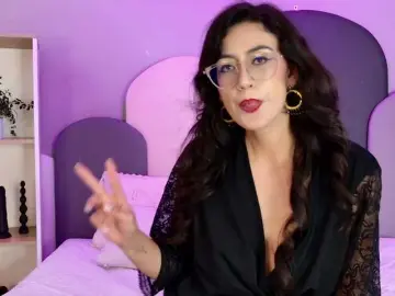 Bongacams Watch Live Sex Cams of SophieGomez2