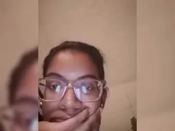 Bongacams Free Porn Cam of IndianBeaut