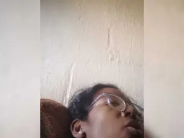 Bongacams Watch Live Sex Cams of IndianBeaut