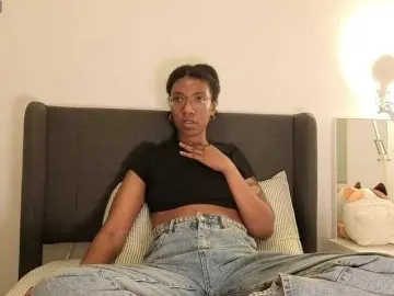 Bongacams Adult Video Chat of CarolineS