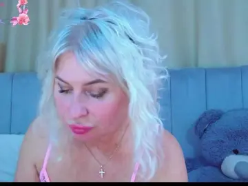 Bongacams Sex Cam of BellaBelll