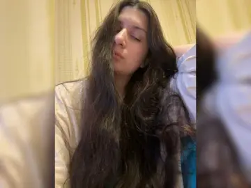 Bongacams Live Sex Cam of Alisia4