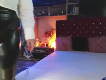 Bongacams Sex Cam of CandyBigbooty
