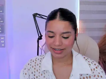 Bongacams Watch Live Sex Cams of Allisonowens