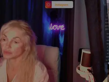 Bongacams Nude Webcam of Margo77-1