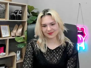 Bongacams Watch Live Sex Cams of SweetLilyxo