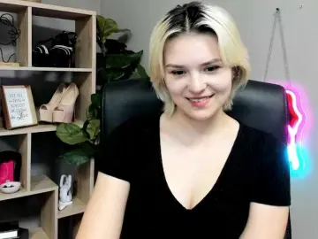 Bongacams Watch Live Sex Cams of SweetLilyxo