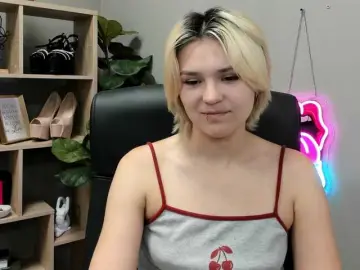 Bongacams Adult Video Chat of SweetLilyxo