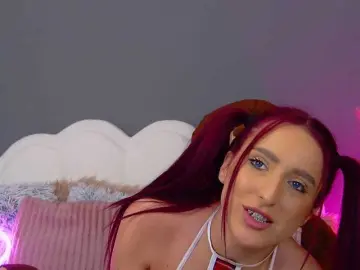 Bongacams Sex Cam of CrystalRed