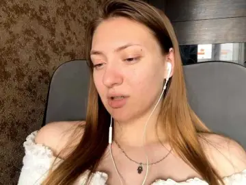 Bongacams Live Porn of MyrticeDollen