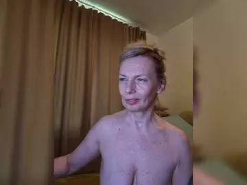 Bongacams Best Webcam of ShiningMILF