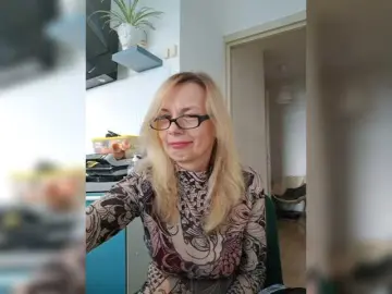 Bongacams Adult Video Chat of ShiningMILF