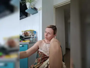 Bongacams Watch Live Sex Cams of ShiningMILF