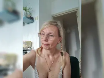 Bongacams Best Webcam of ShiningMILF
