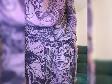 Bongacams Live Sex Cam of ShiningMILF