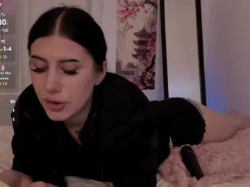 Bongacams Free Porn Cam of HazelHayes