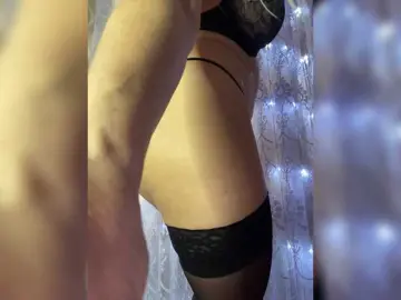 Bongacams Sex Cam of Emiliiaaa