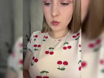 Bongacams Private Sex Chat of Peach--Alice