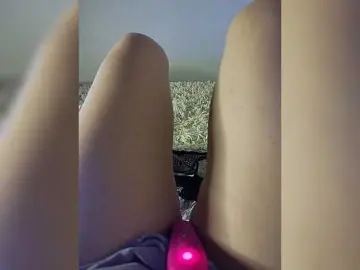 Bongacams Live Sex Cam of amazingtits-5D