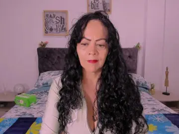 Bongacams Watch Live Sex Cams of latinvalery