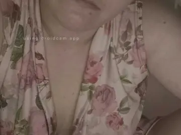 Bongacams Watch Live Sex Cams of LunarCat54002