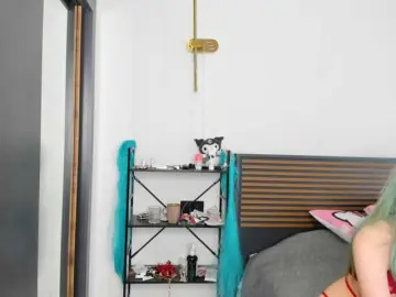 Bongacams Live Porn of LucyStars