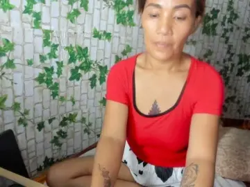 Bongacams Adult Video Chat of Sweettrouble42