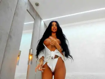 Bongacams Free Live Porn of BritneyCharm